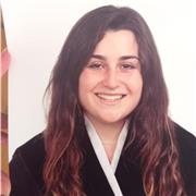 graduada en química con máster en técnicas experimentales y actualmente trabajando como técnico superior de investigación